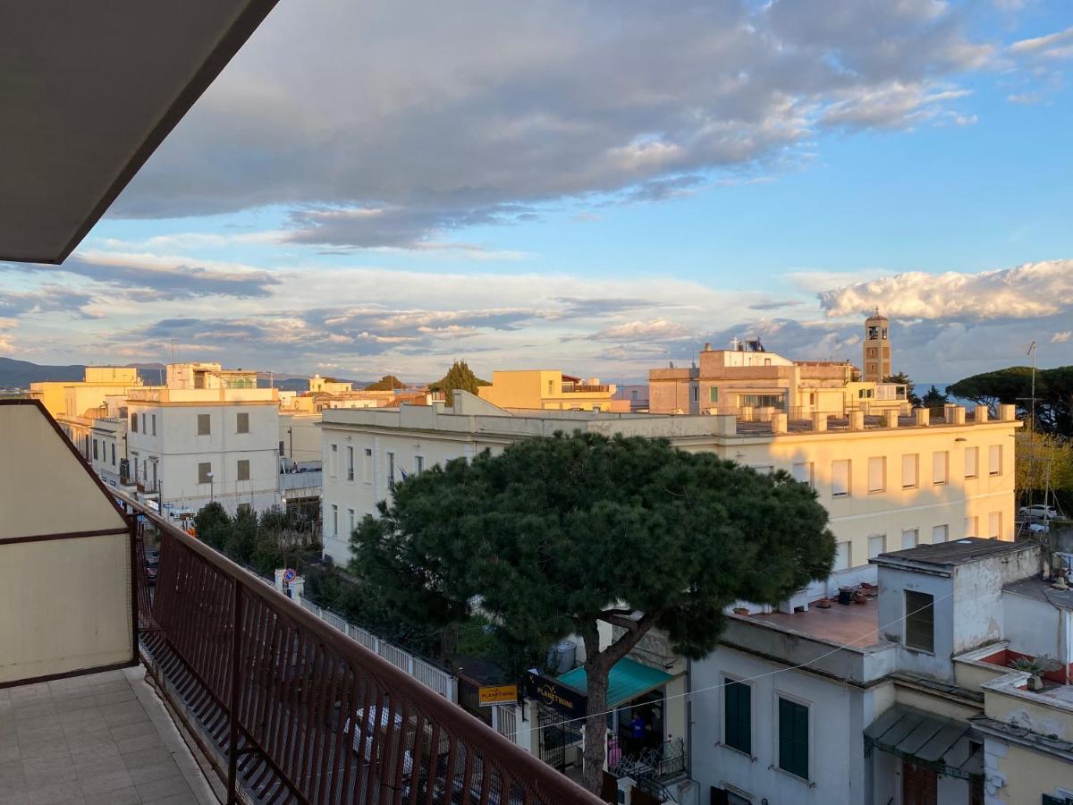 Appartamento Centrale Santa Marinella Buitenkant foto