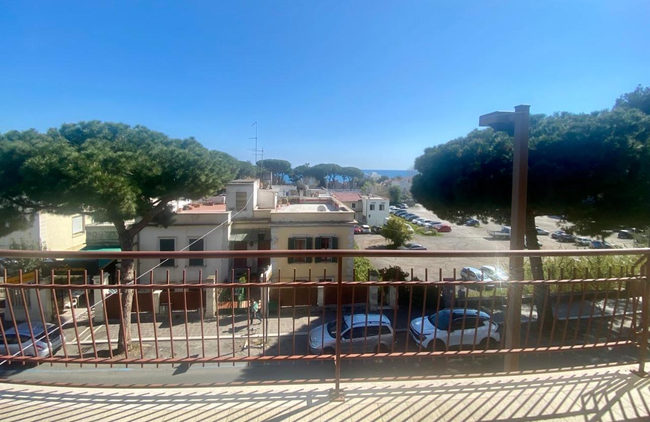 Appartamento Centrale Santa Marinella Buitenkant foto