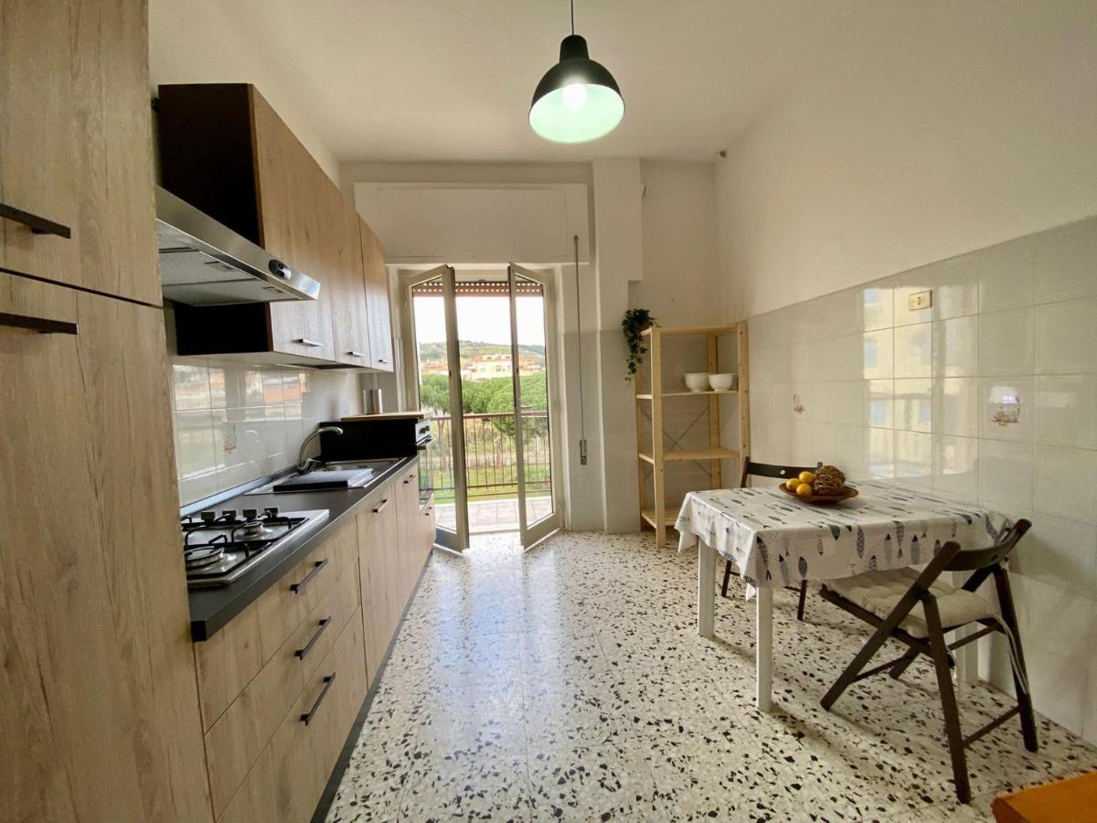 Appartamento Centrale Santa Marinella Buitenkant foto