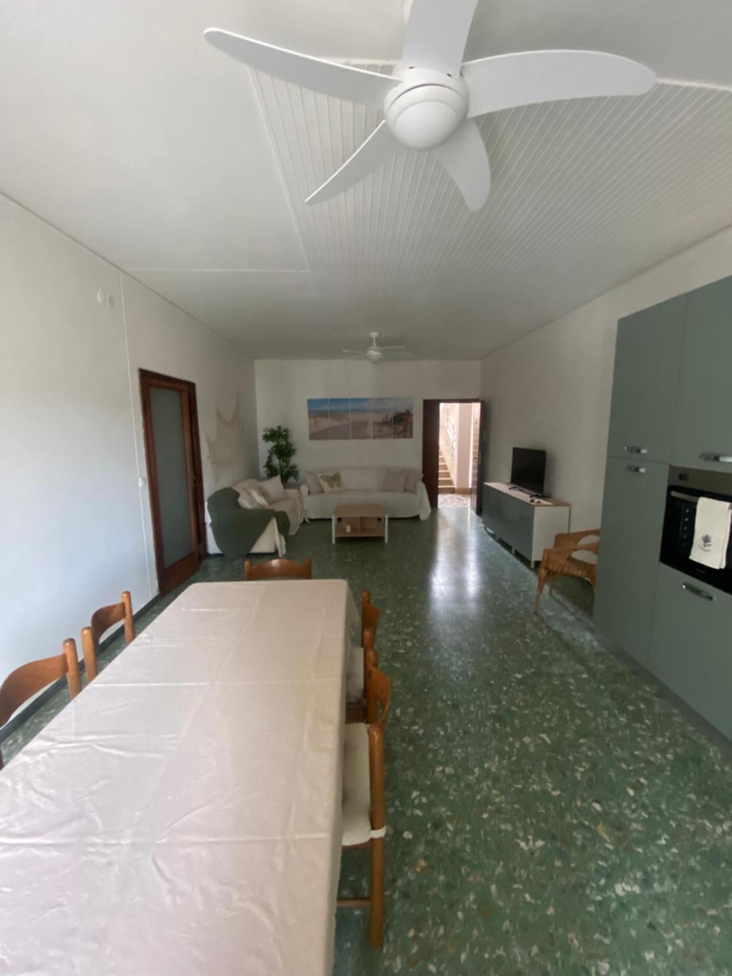 Appartamento Centrale Santa Marinella Buitenkant foto