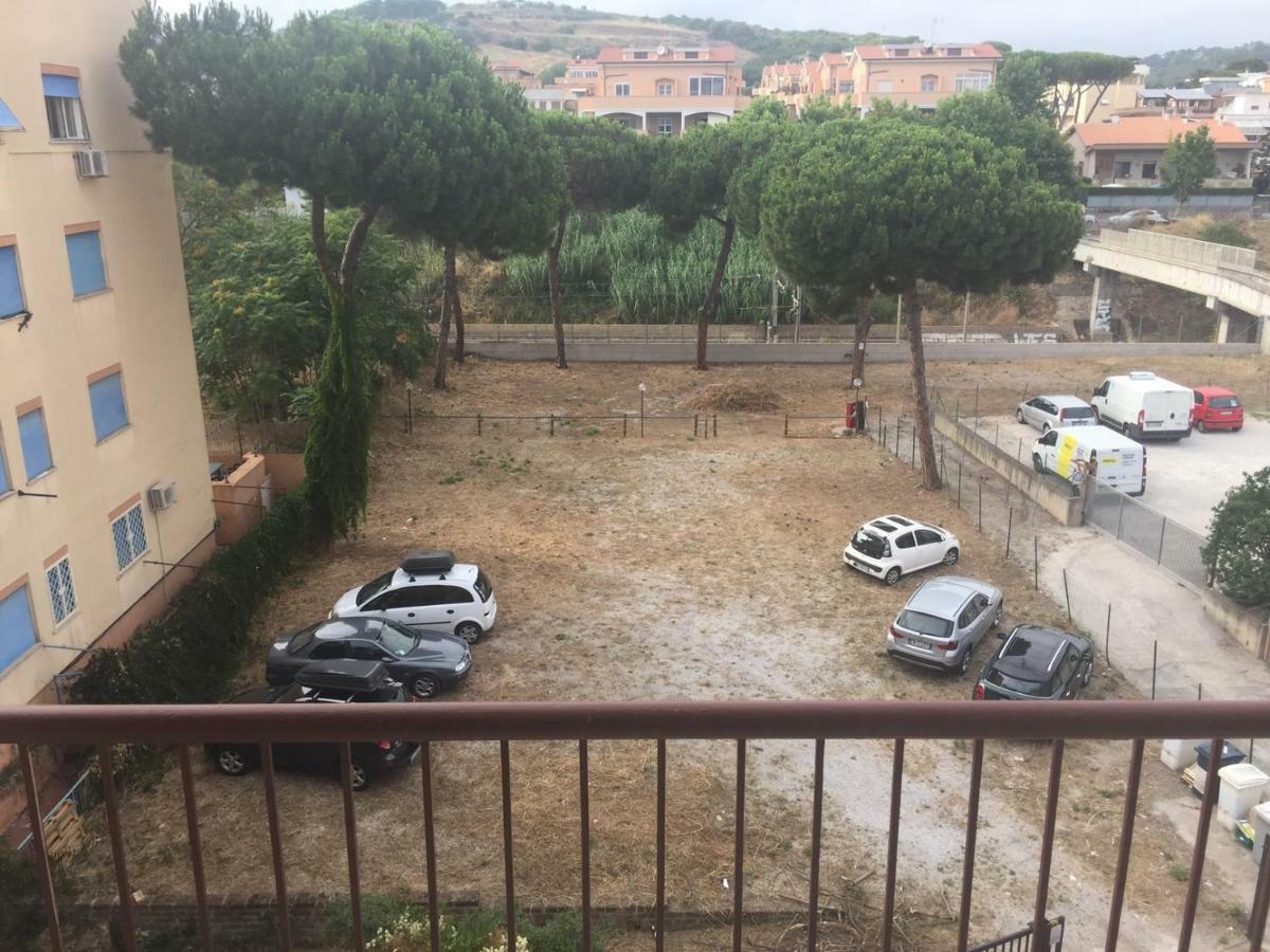 Appartamento Centrale Santa Marinella Buitenkant foto